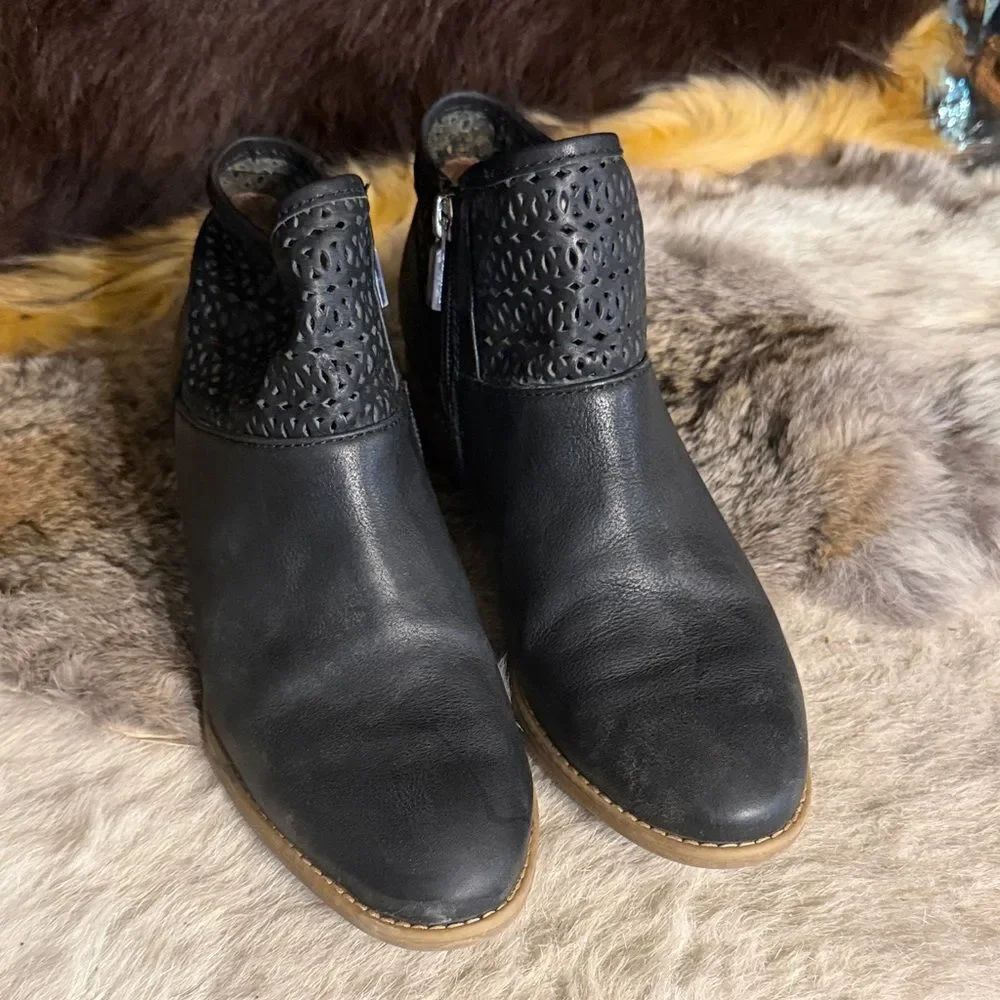 Black Leather Ankle Boots 8.5 (4000)